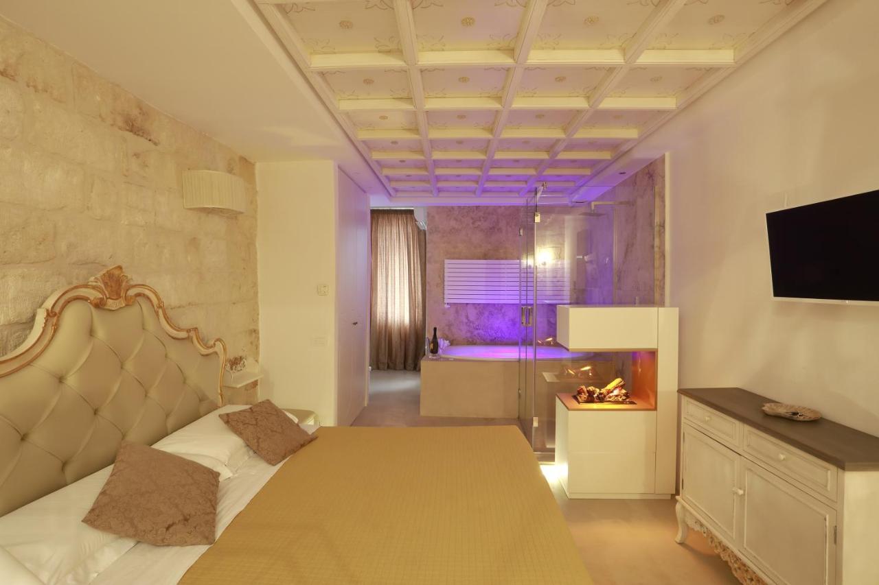 Palazzo Stapane Home Suite 9 - Luxury Living Monopoli Exterior photo