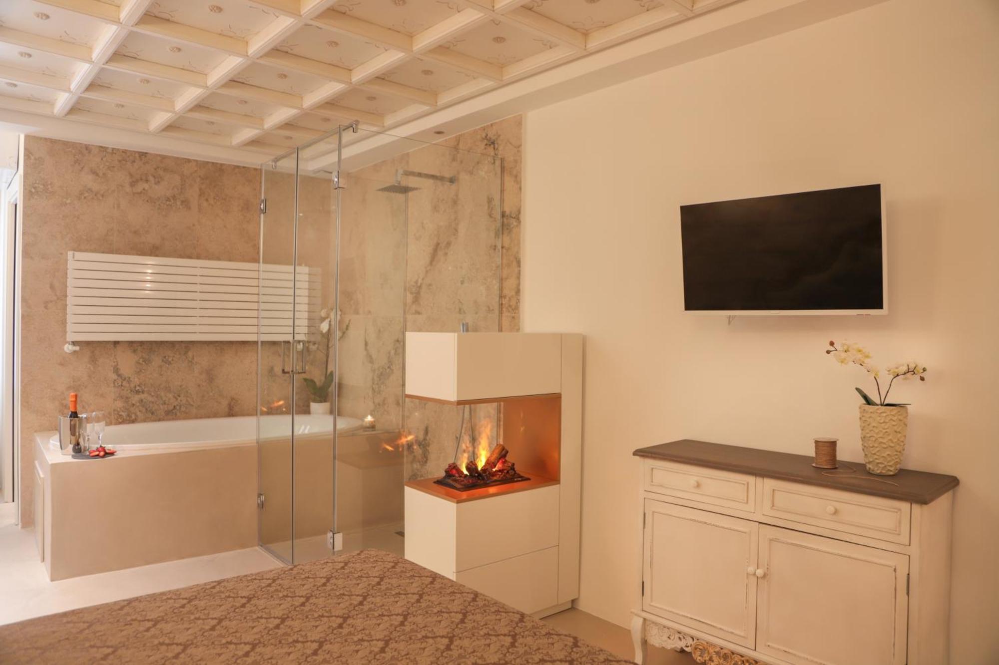 Palazzo Stapane Home Suite 9 - Luxury Living Monopoli Exterior photo