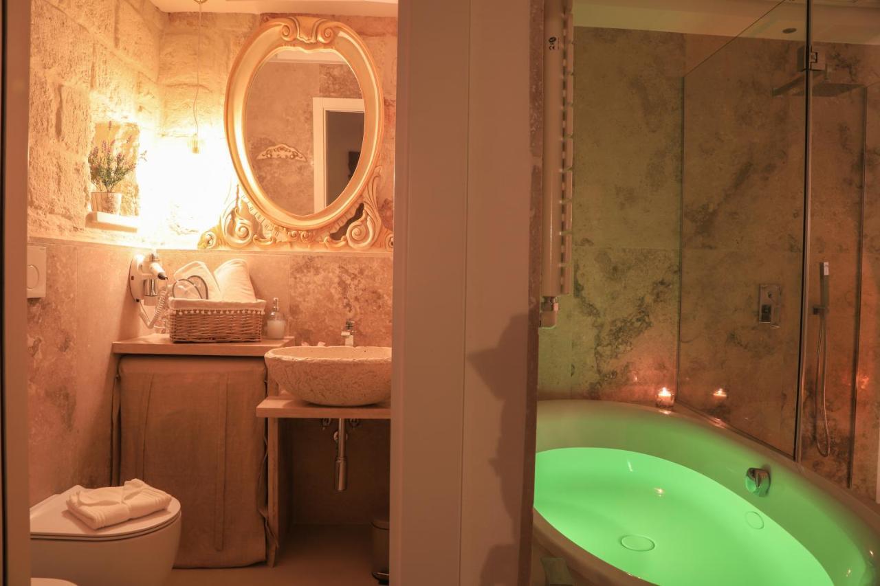 Palazzo Stapane Home Suite 9 - Luxury Living Monopoli Exterior photo
